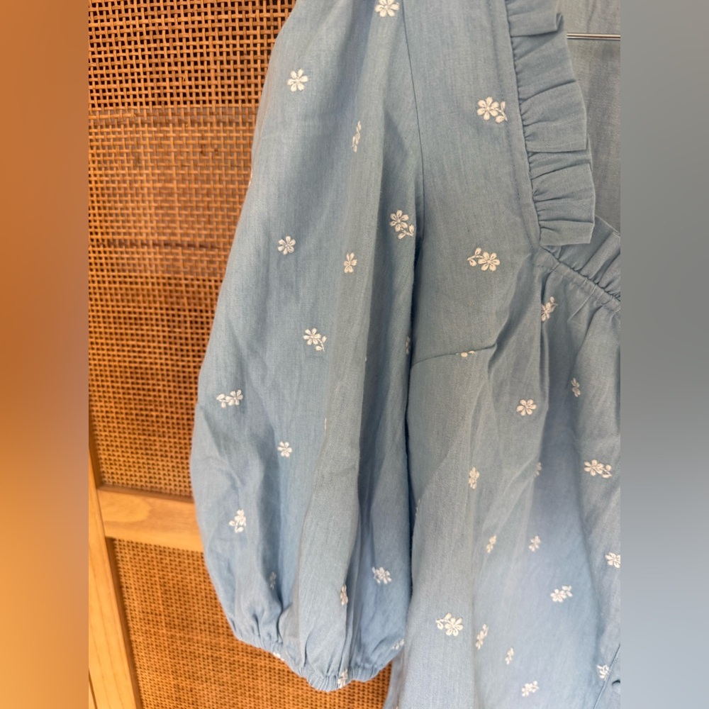 Sezane Kellia Blouse in Denim size 6 NWT 100% cotton - Picture 7 of 16